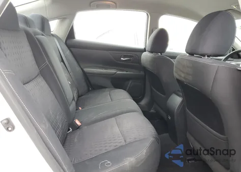 2017 Nissan Altima 2.5 z USA, uszkodzony, nr VIN 1N4AL3AP4HC280692